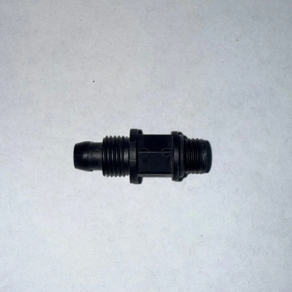 Hose Right-Angle Connector