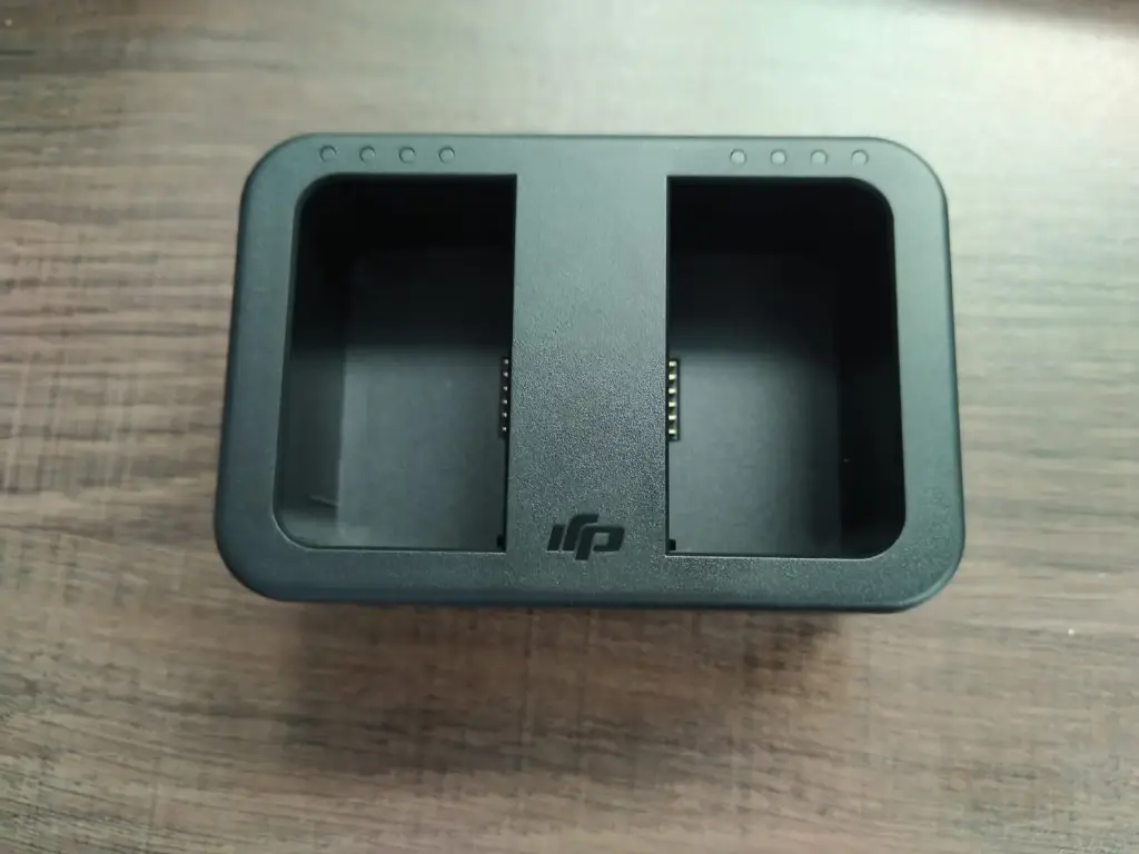 [RIMPDJ-664 CP.RN.00000203.01] CHARGING HUB/DJI WB37